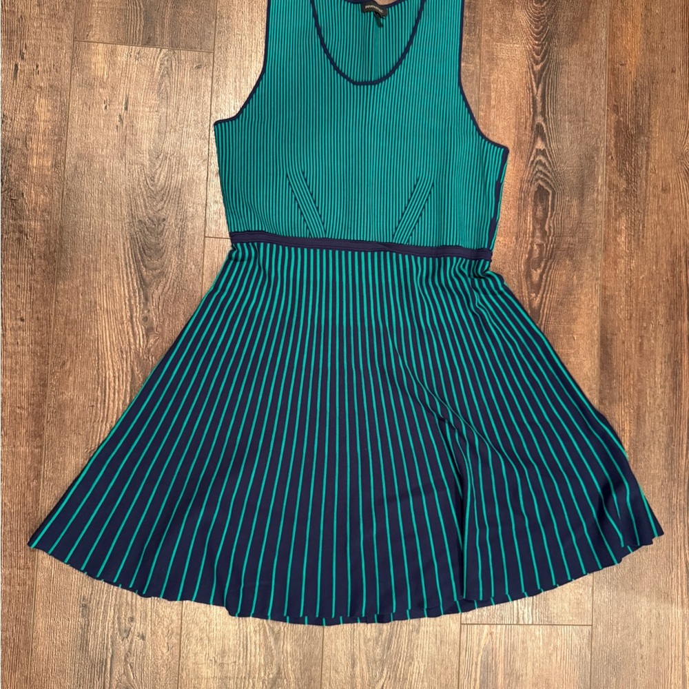 BNWOT Banana Republic Green and Navy Striped Dress